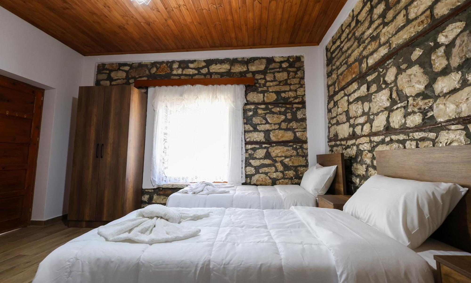 Villa Shpiragu Village Experience Berat Kültér fotó