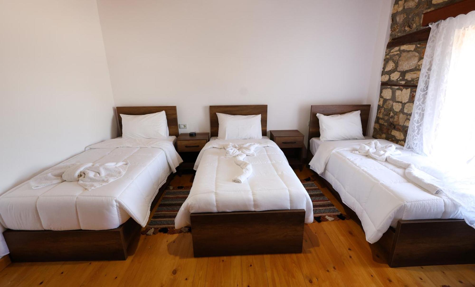 Villa Shpiragu Village Experience Berat Kültér fotó