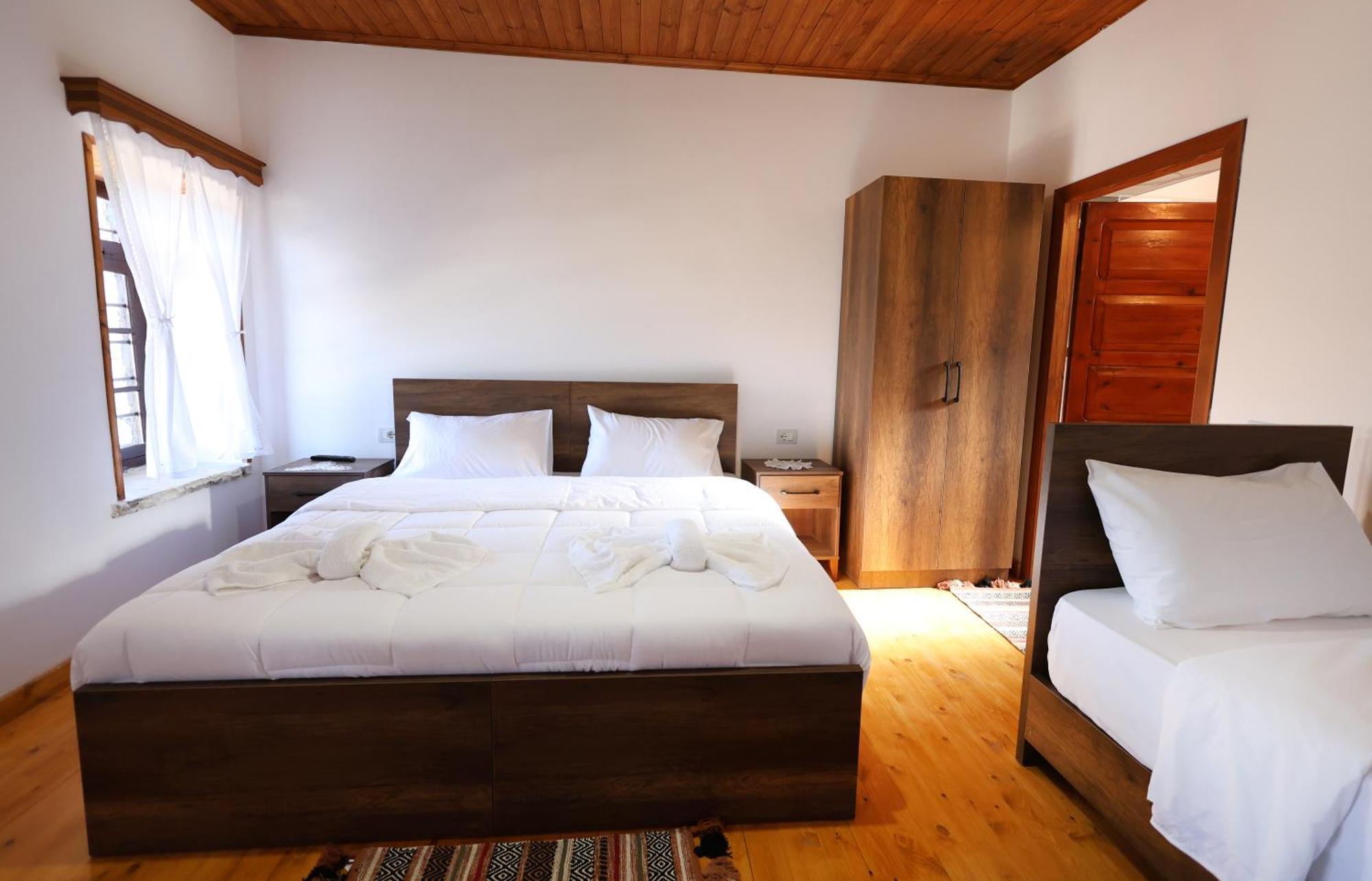 Villa Shpiragu Village Experience Berat Kültér fotó
