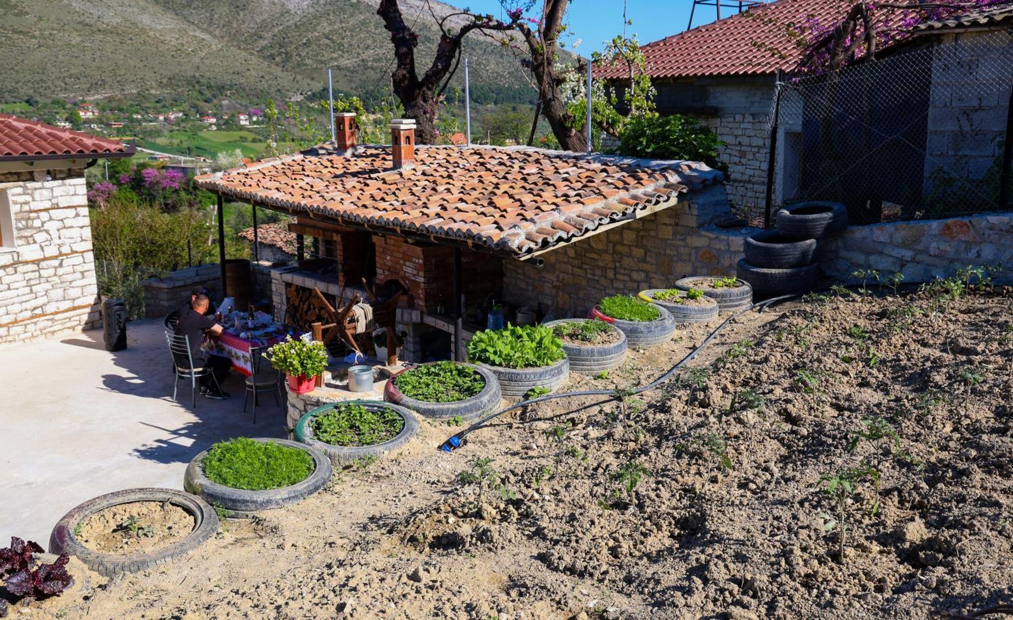 Villa Shpiragu Village Experience Berat Kültér fotó